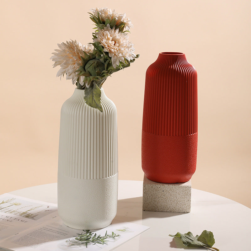 Simple Nordic Plastic Vase – Drop-Resistant Imitation Glaze for Wet & Dry Flowers