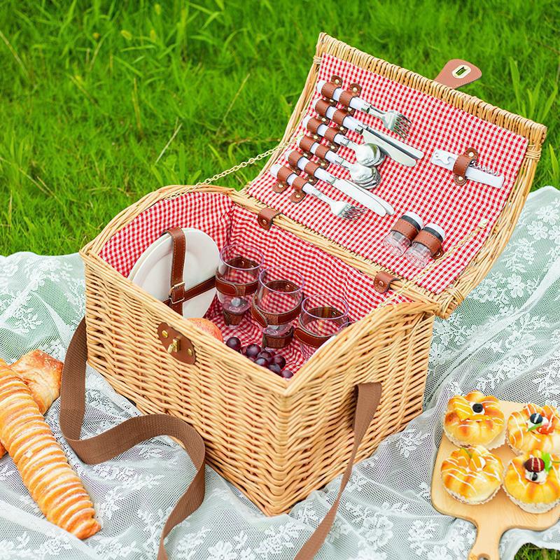Rattan Picnic Basket with Tableware & Lid