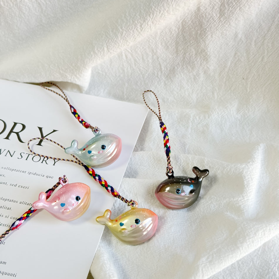 Cartoon Whale Keychain – Water Sound Mobile Pendant