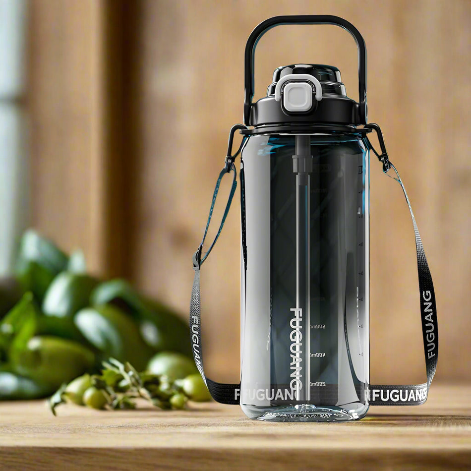 Rich Light Large Capacity Plastic Sports Cup – Stylish & Safe