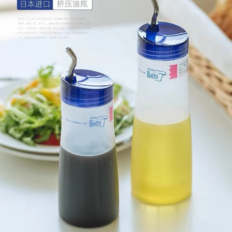 Takeya Squeezable Sauce Bottle for Seasoning