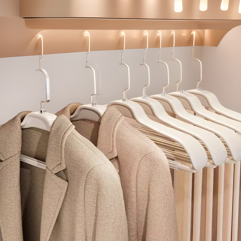 Wide Shoulder Seamless Non-Slip Household Clothes Hanger