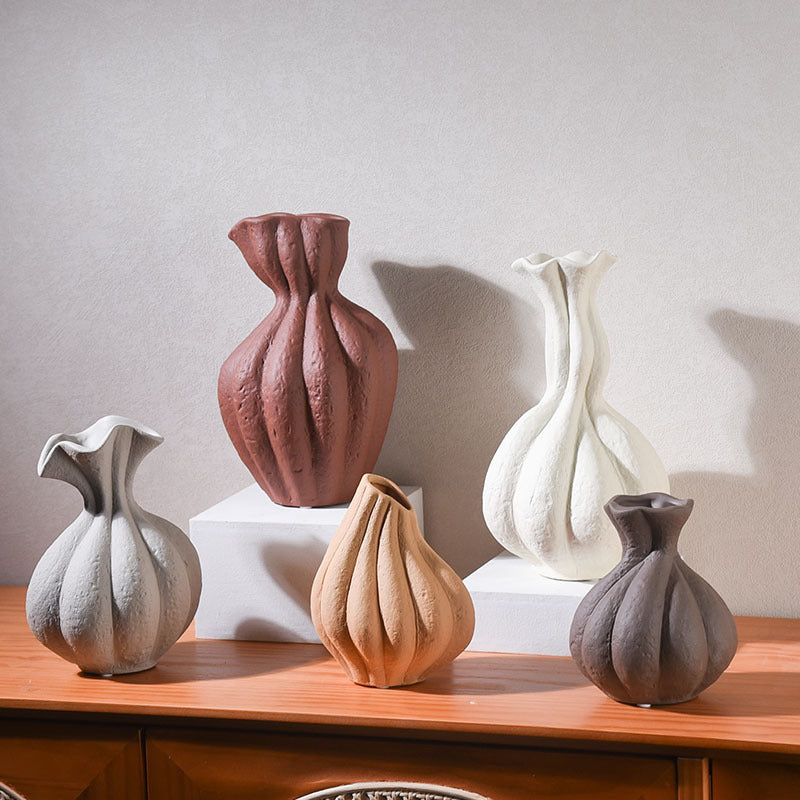 Quiet Style Ceramic Vase for Model Rooms & Porches
