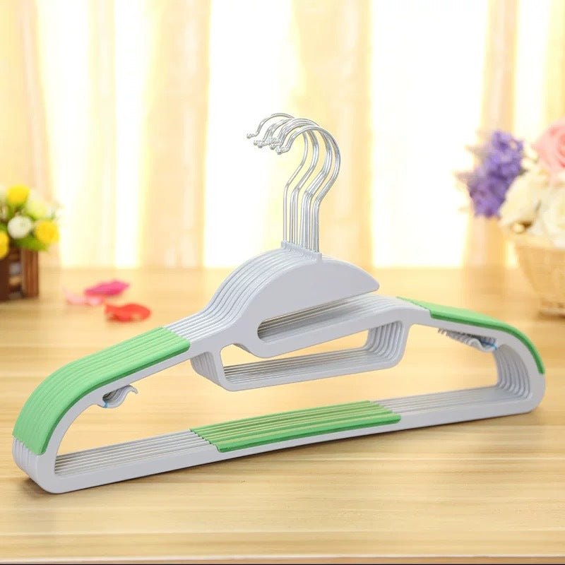 Bold Adult Clothes Hanger with Free Shipping (20 pc)
