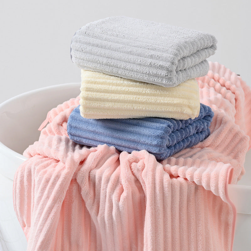 Coral Fleece Thickened Bath Towel – Soft, Lint-Free & Quick-Drying Beach Towel