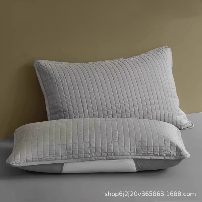Quilted Pillowcase with Anti-Oil & Anti-Sweat Layer